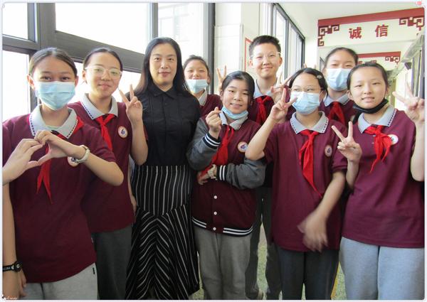 与最喜欢的老师合影 (1)